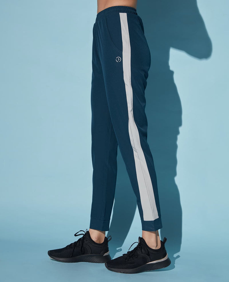 Women Max Dry Comfortable Bright Joggers