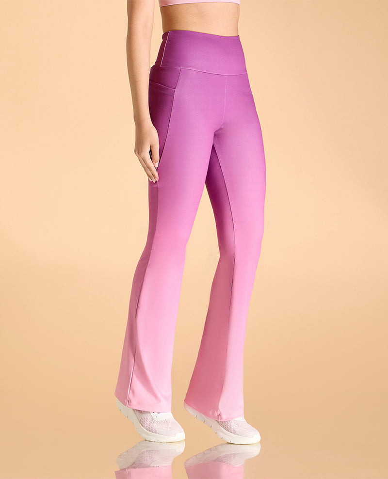 High-Rise Ombre Flare Pants in Second SKN